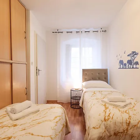 Viva - 2 Bedroom In Centar Apartamento *