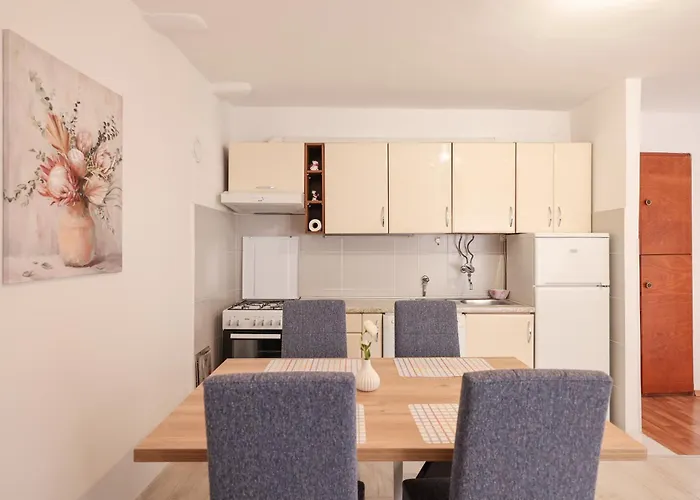 Viva - 2 Bedroom In Centar